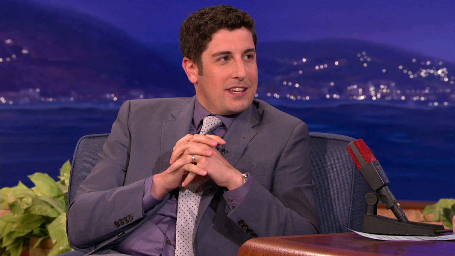 Portrait Of Jason Biggs Background