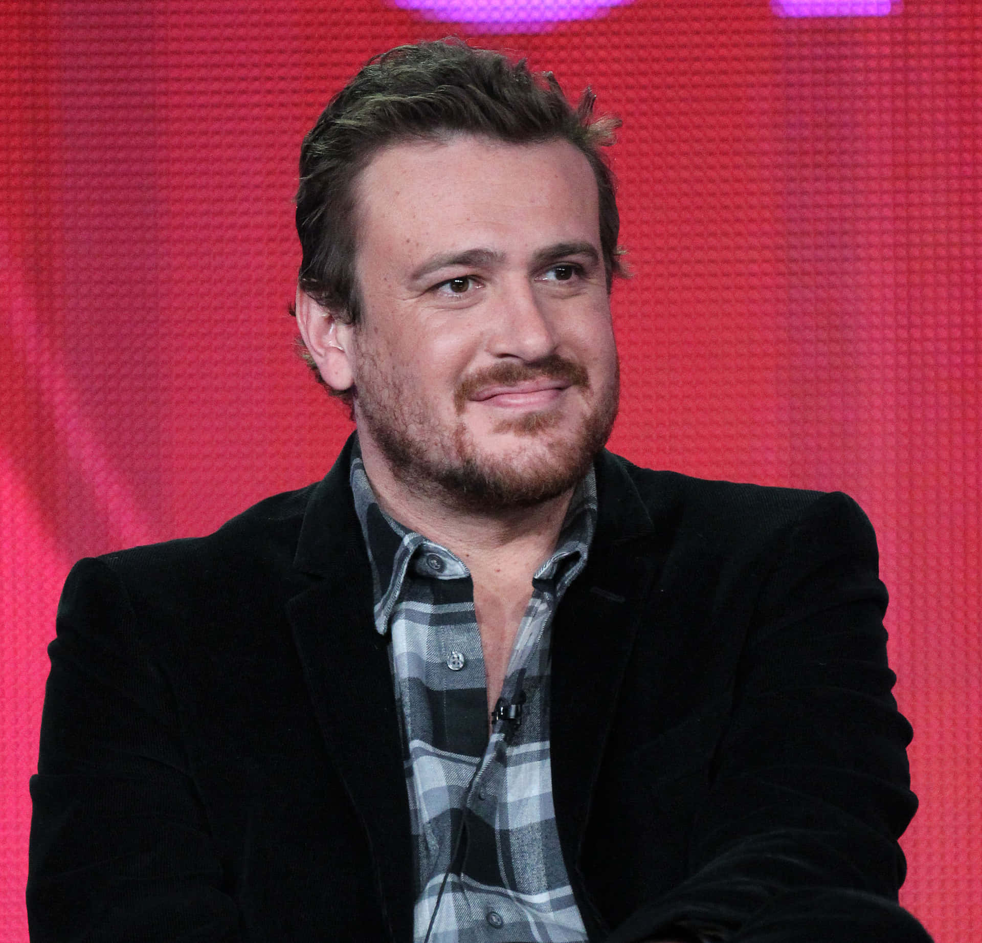 Portrait Of Versatile Actor Jason Segel Background