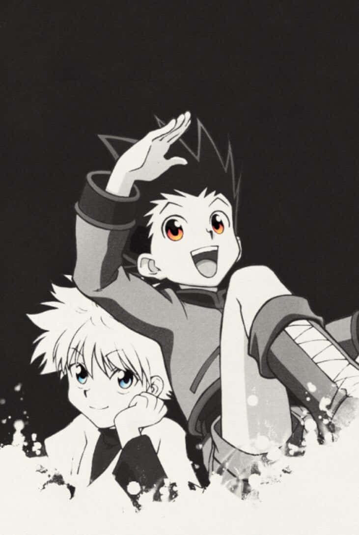 Pose For The Photo! Gon And Killua Have Fun With Their New Phones Background