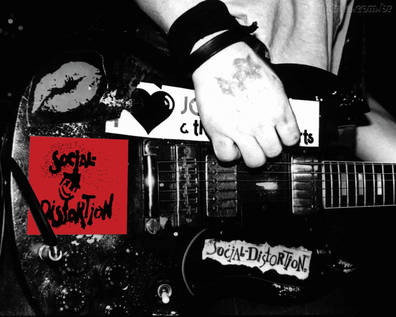 Power Of Punk - A Glimpse Into A Social Distortion Concert Background