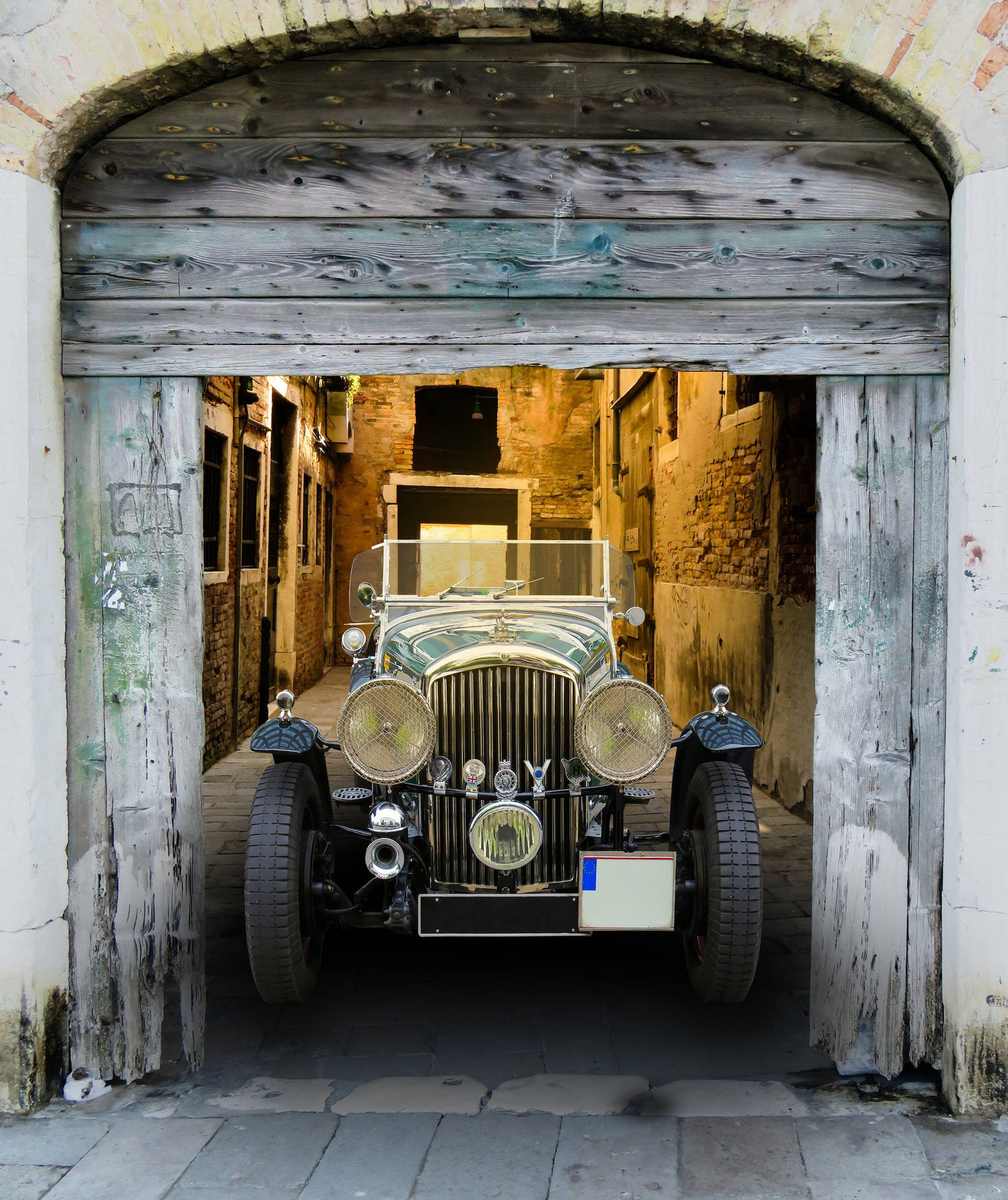 Pre-war Bentley Cars Background