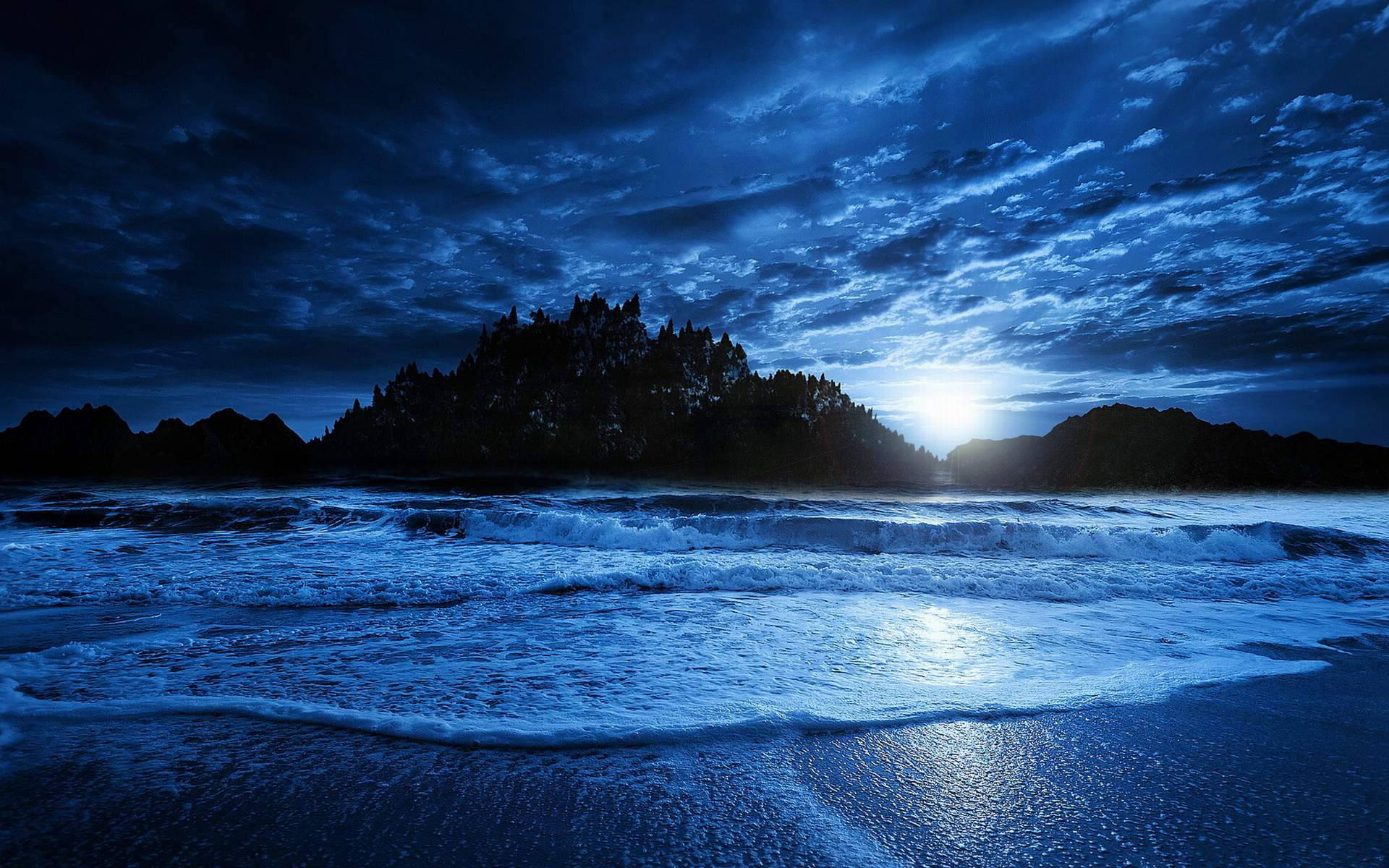 Pretty Blue Beach With Foamy Waves Background