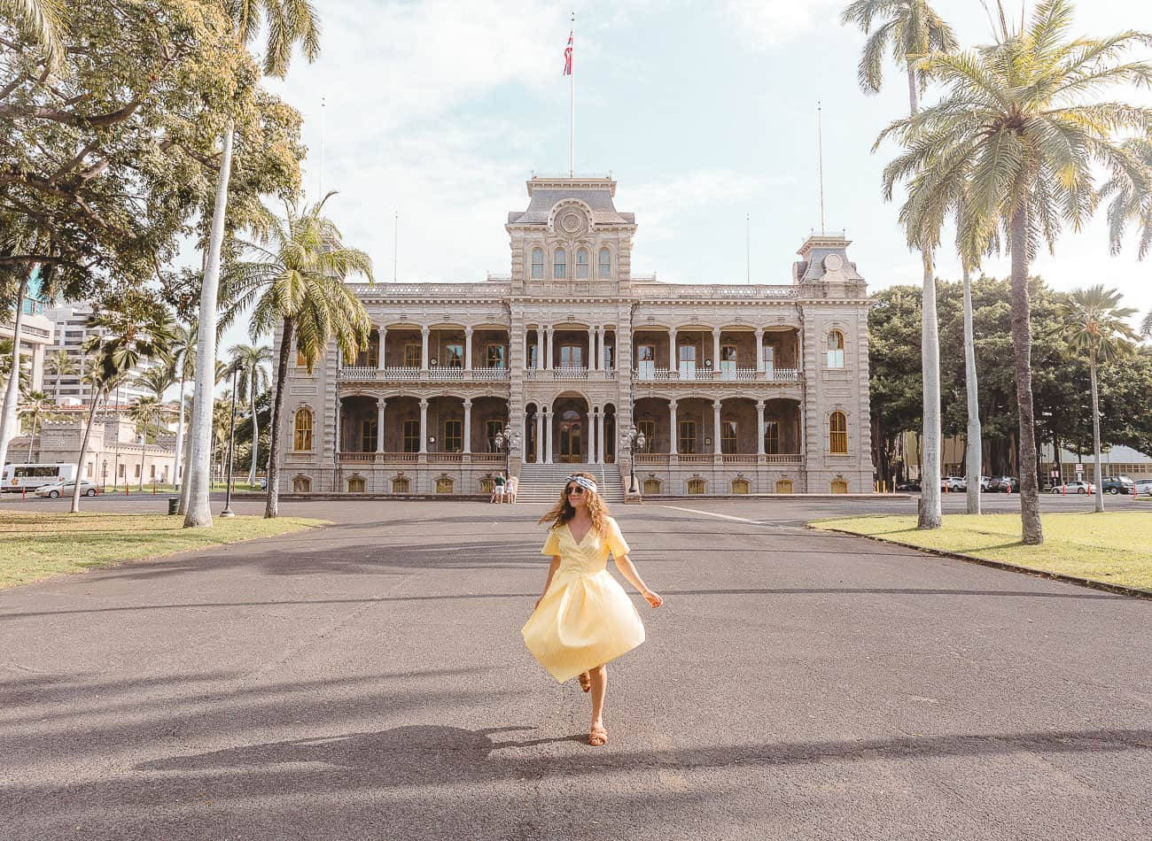 Pretty Lady In Iolani Palace Background