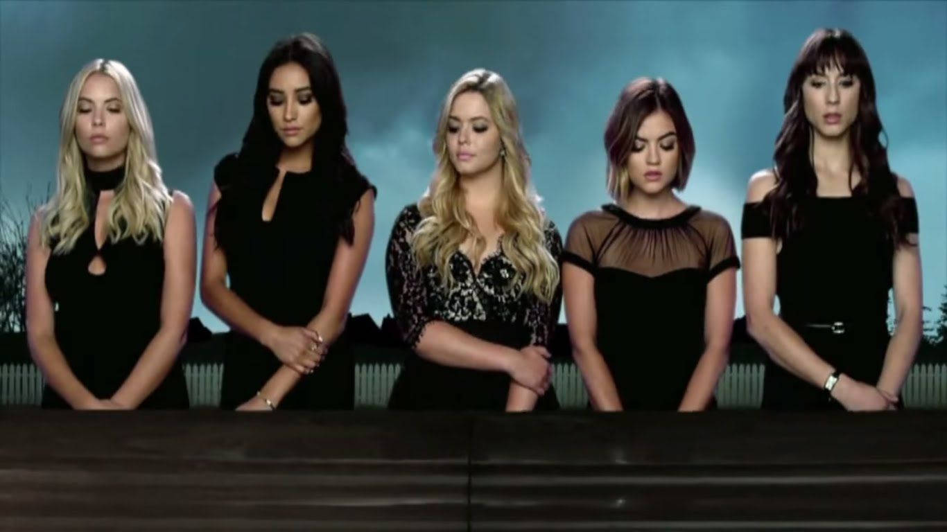 Pretty Little Liars Mystery Drama Series Background