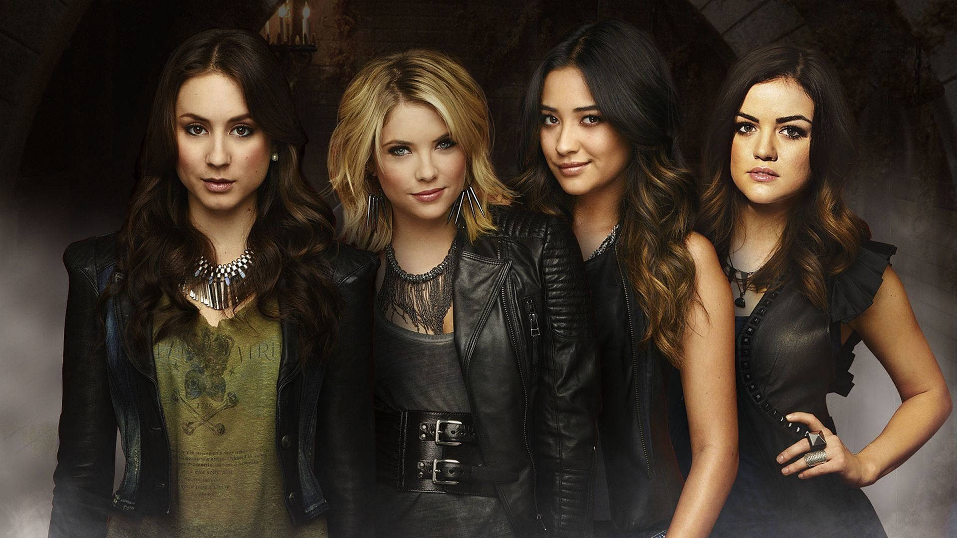 Pretty Little Liars Season 5 Photoshoot Background