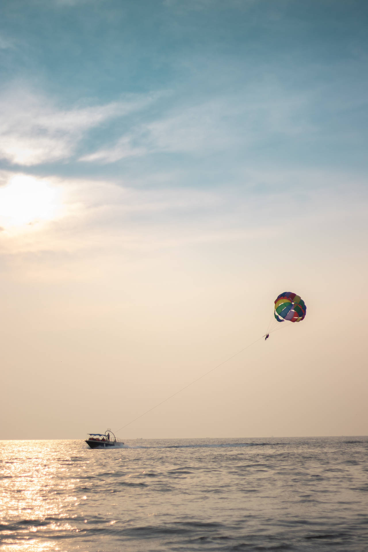 Pretty Parasailing Photo Background