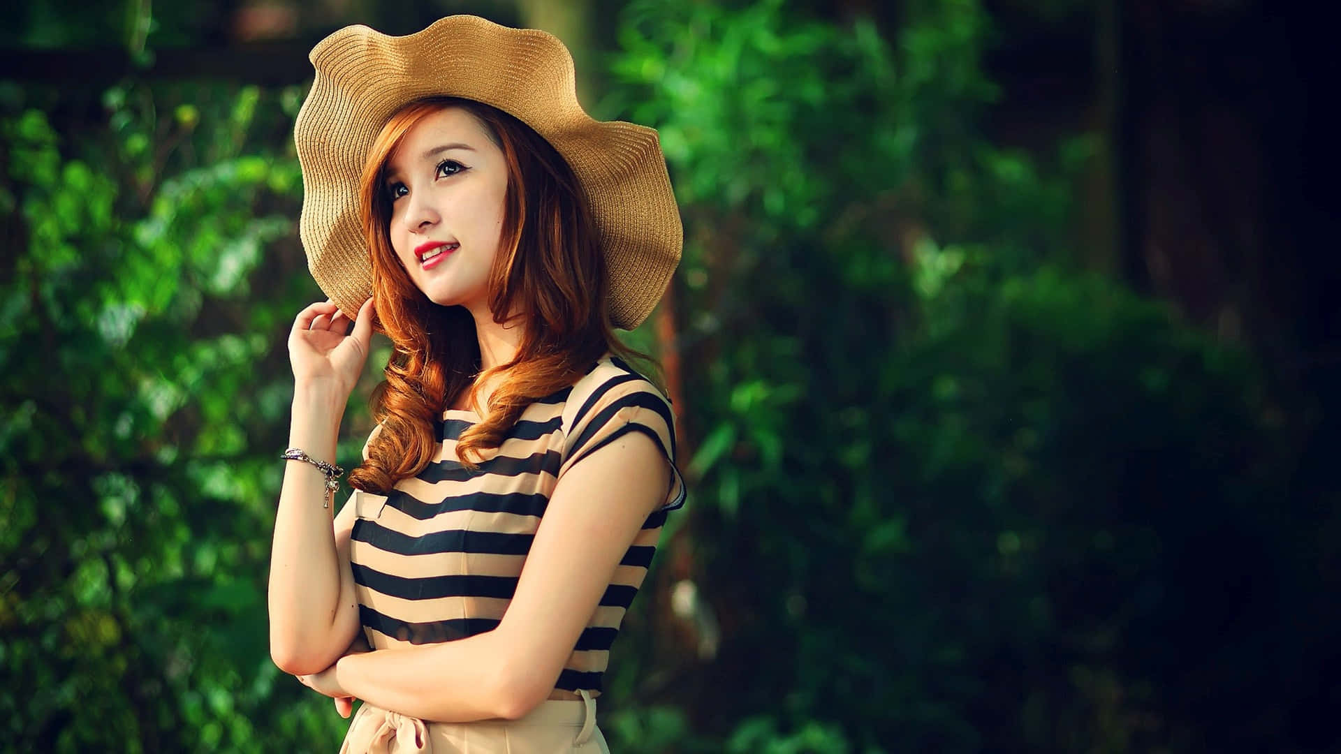 Pretty Single Woman With A Hat Background