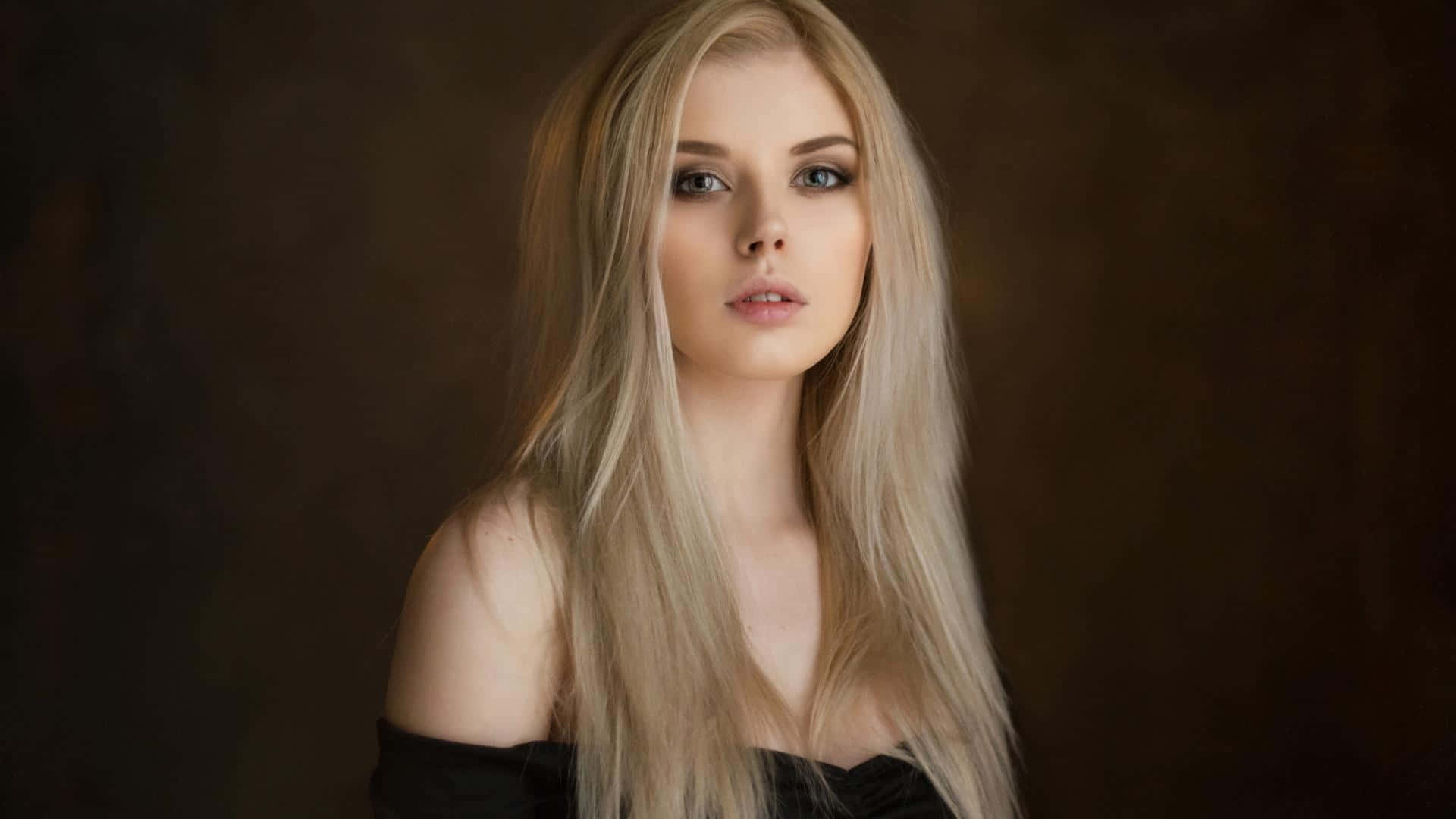 Pretty Teen Blonde Girl