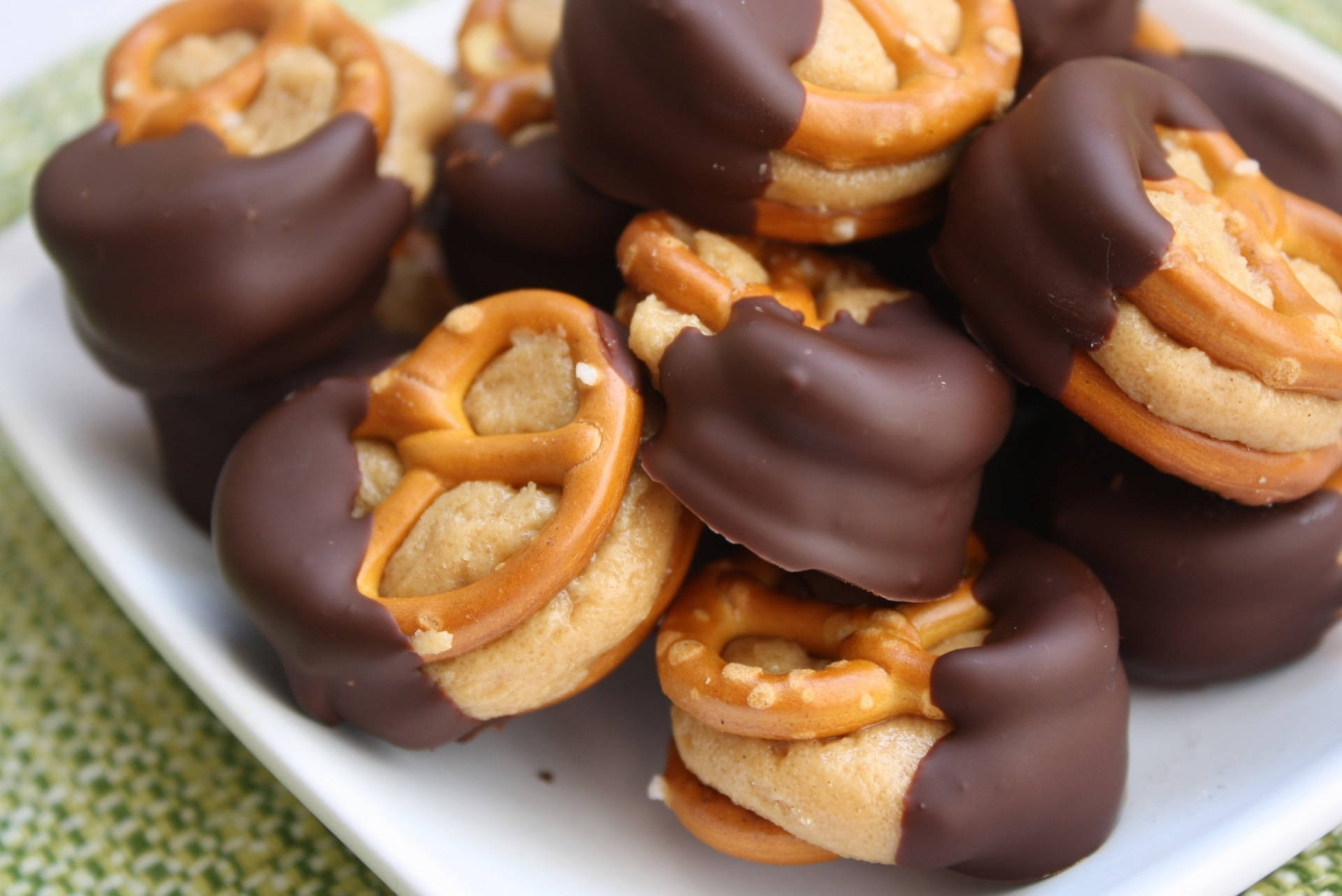 Pretzel Cookies