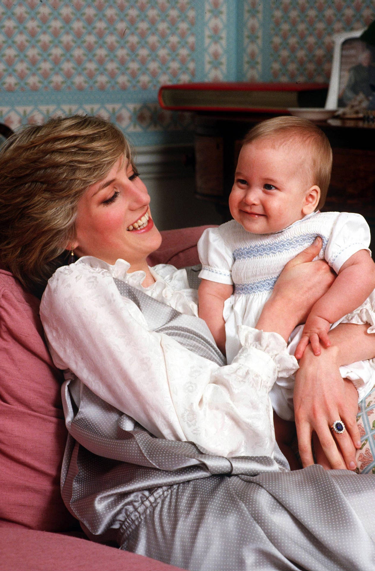 Princess Diana With Baby Prince Background