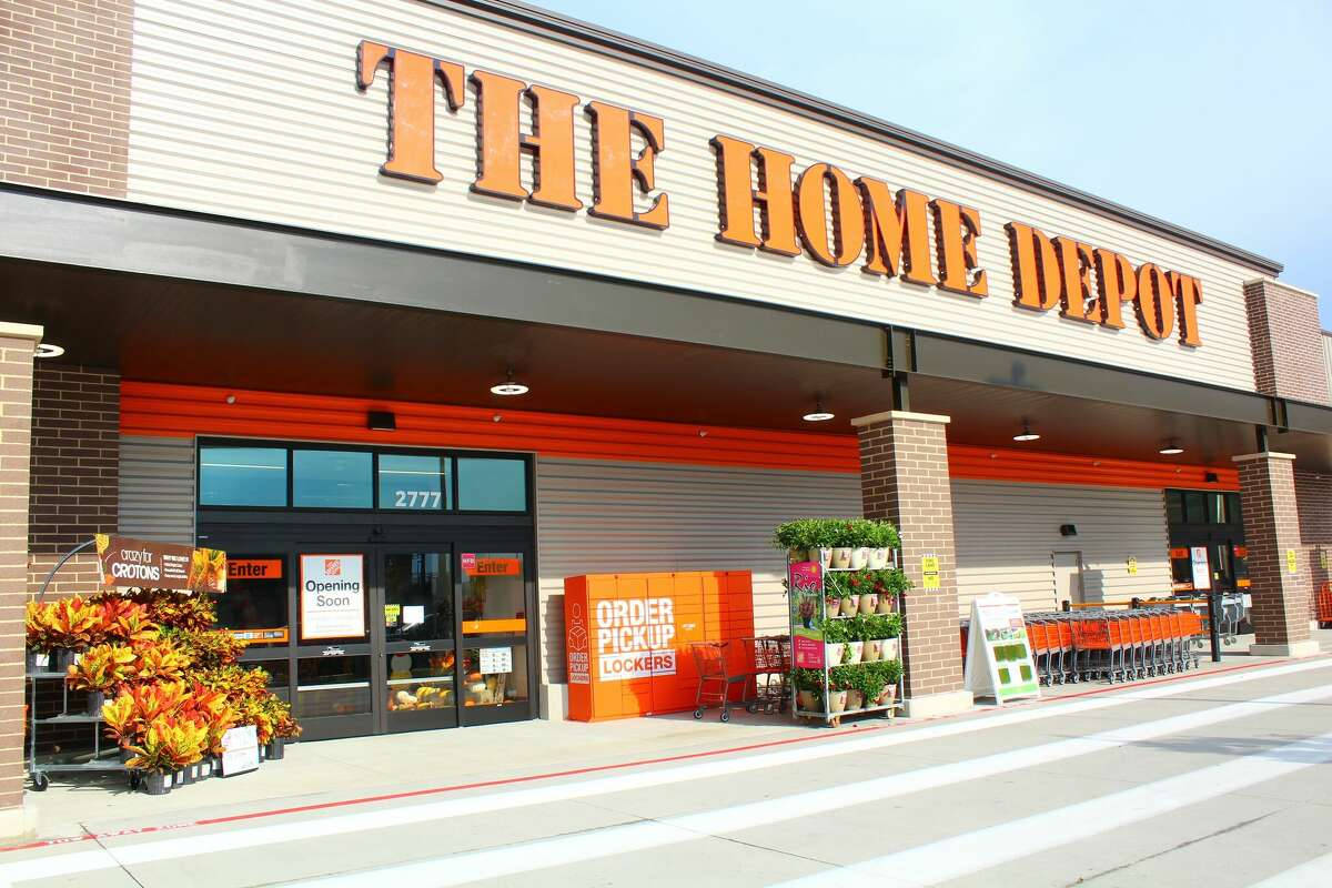 Pristine Entrance Of A Home Depot Store Background