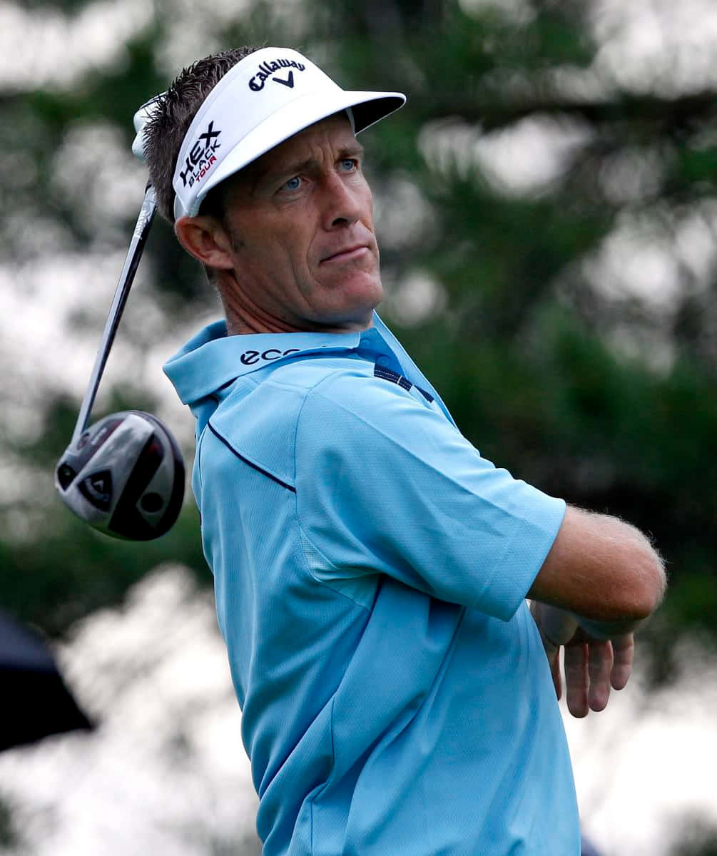 Pro Golfer Stuart Appleby Perfecting His Swing Background