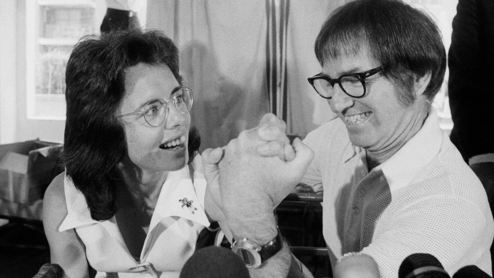 Professional Athletes Bobby Riggs And Billie Jean King Background