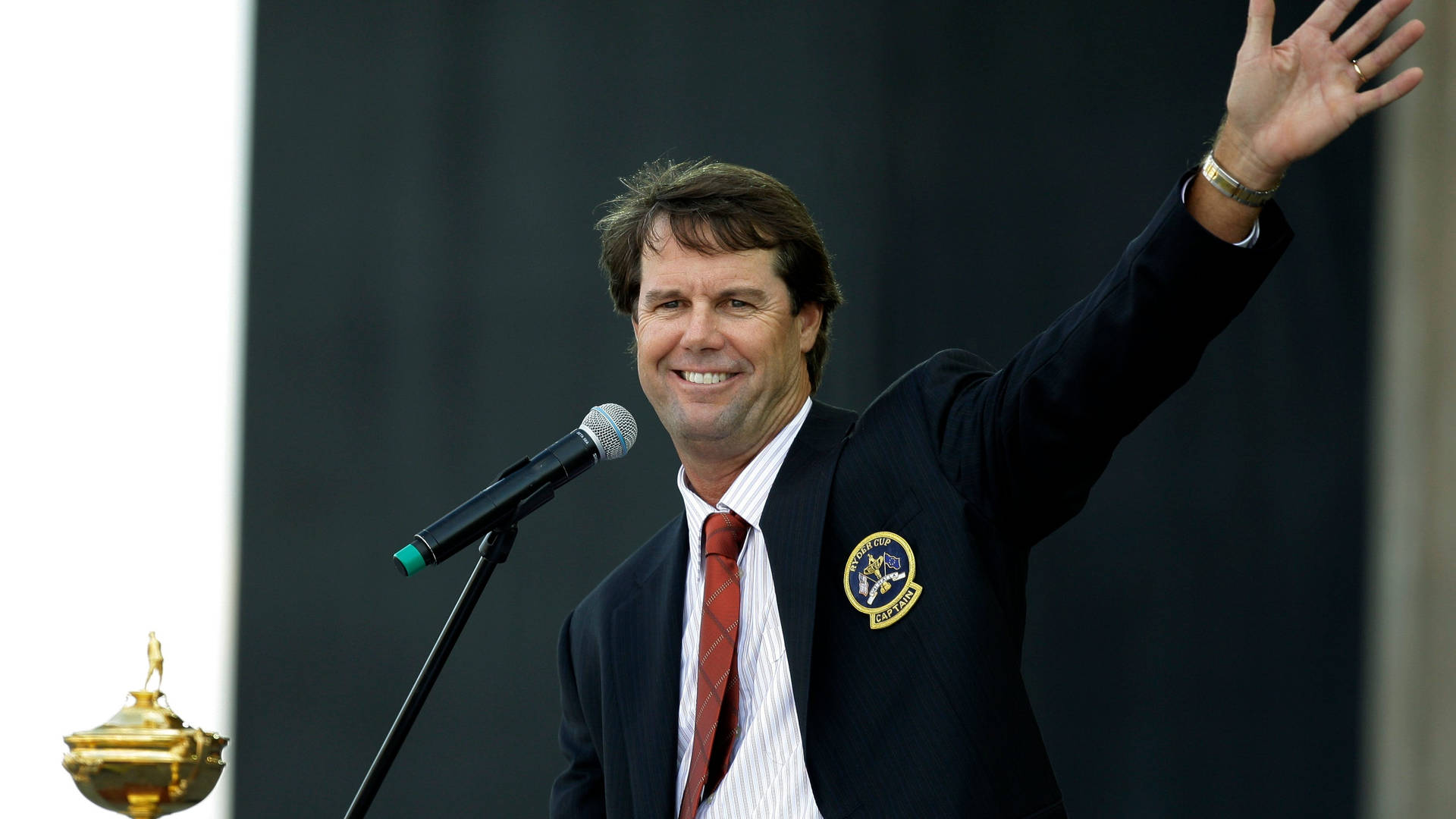 Professional Golfer Paul Azinger Extended Wave