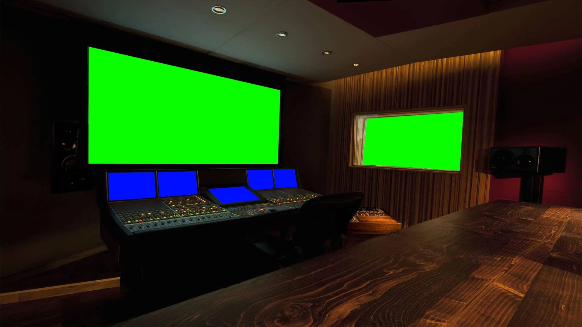 Professional Green Screen Studio Set-up Background