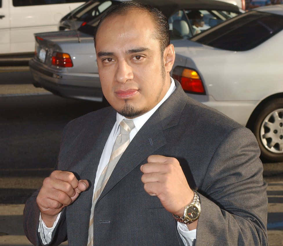 Professional Wrestlerin Suit Background