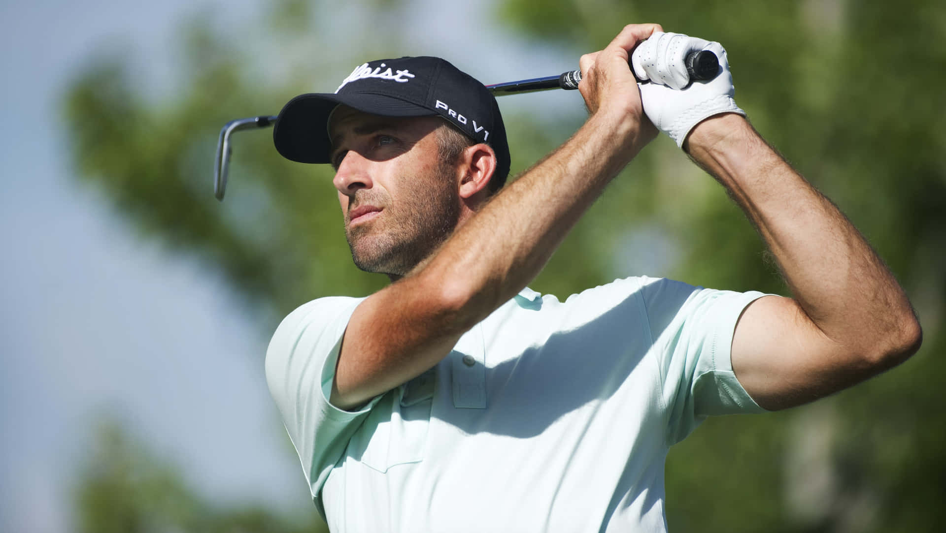 Prominent Portrait Of Golfer Geoff Ogilvy Background