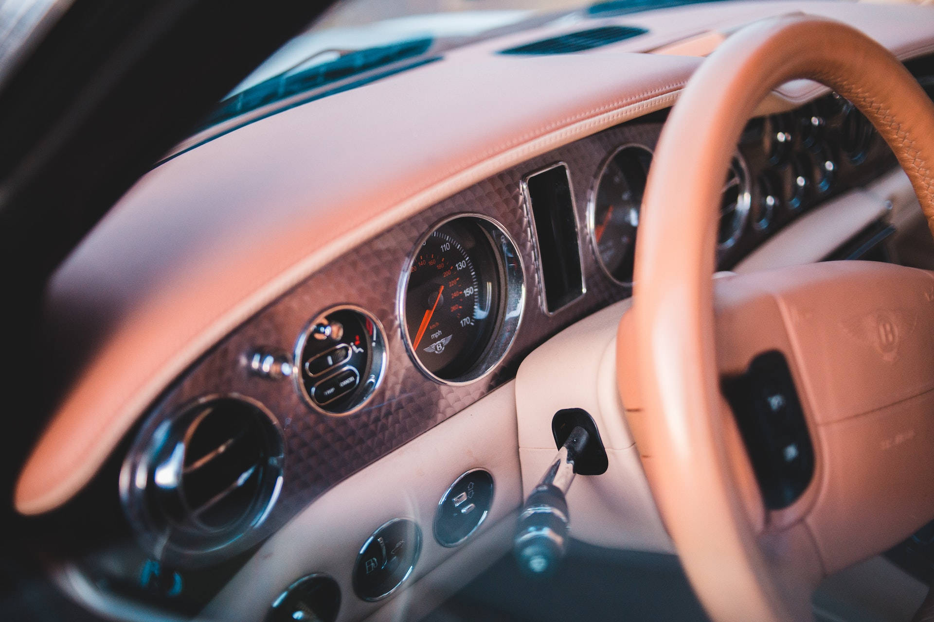 Prowess And Elegance: The Majestic Bentley Car. Background