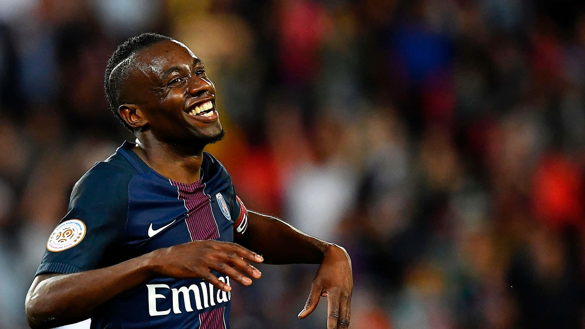 Psg Player Blaise Matuidi Laughing Background