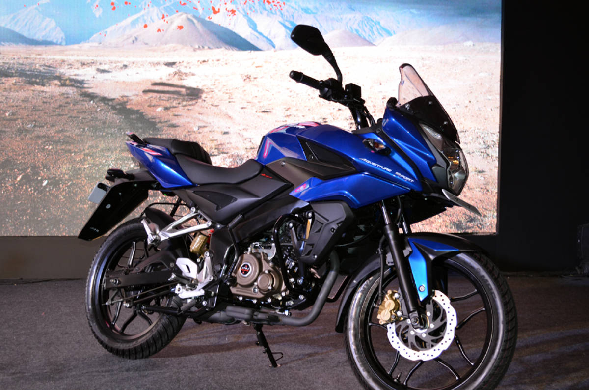 Pulsar 150 Displayed Background