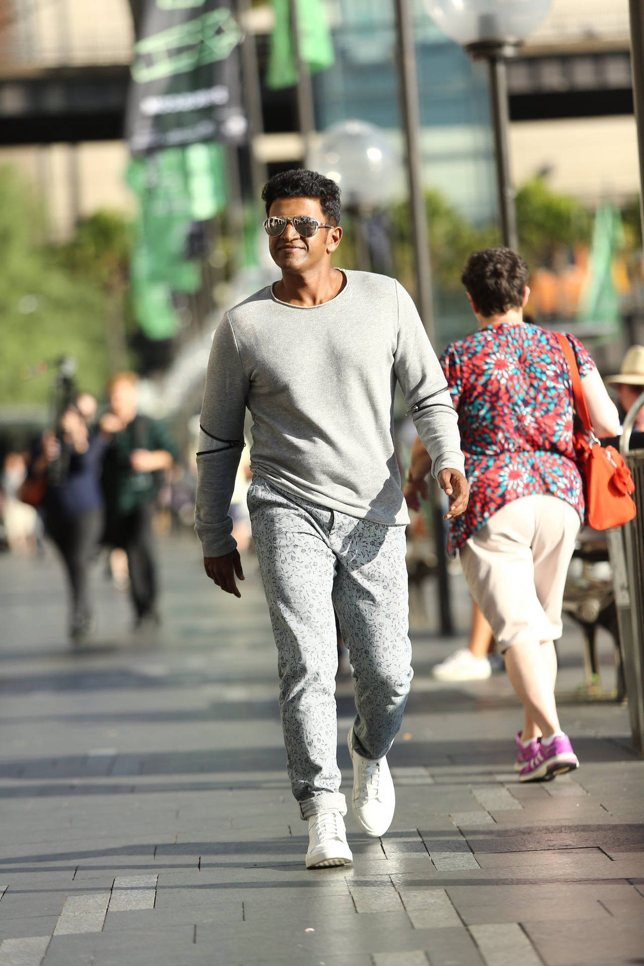 Puneeth Rajkumar Chill Walking Background
