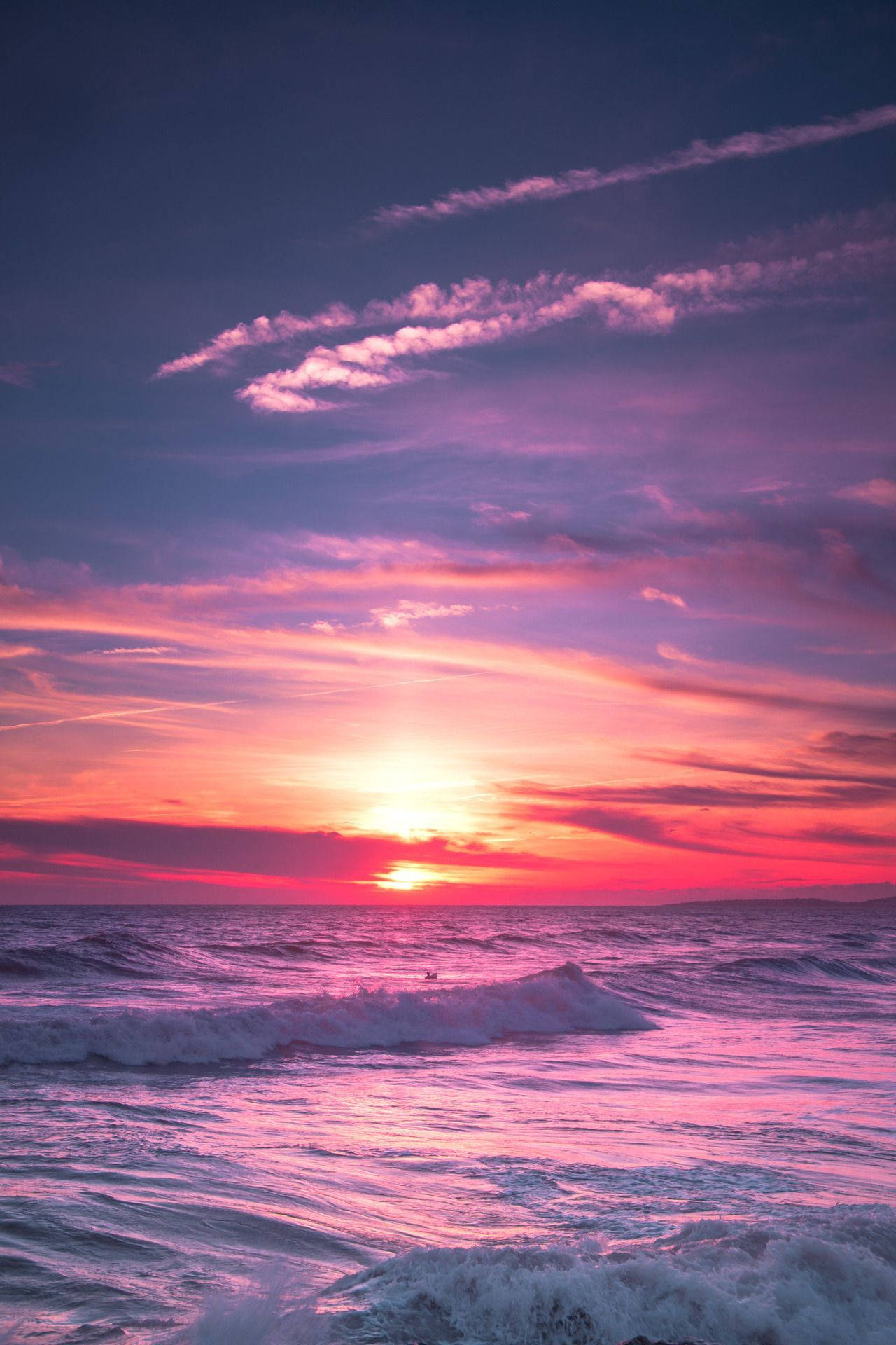 Purple Aesthetic Sunset Sky Over Ocean Waves