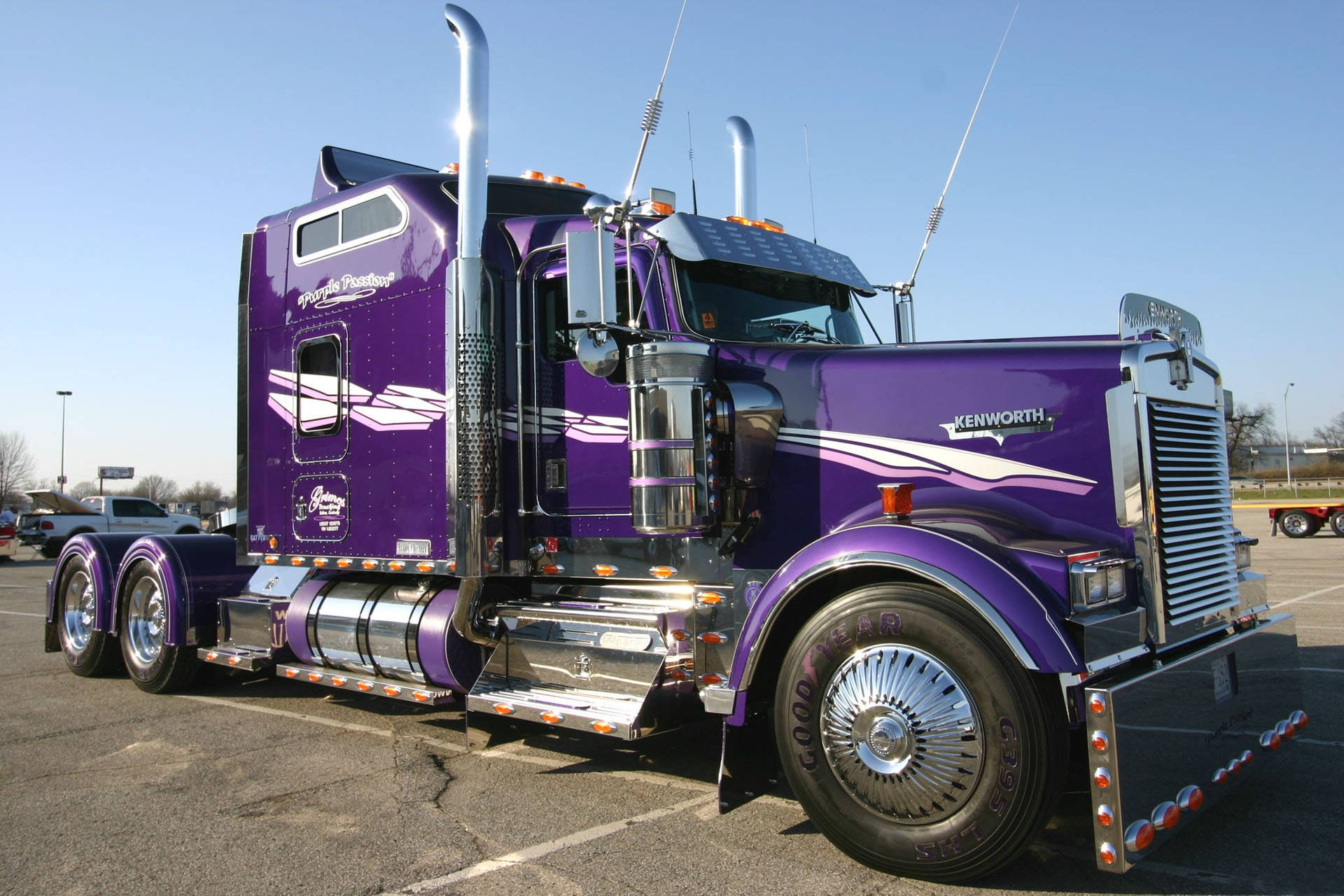 Purple Kenworth W900