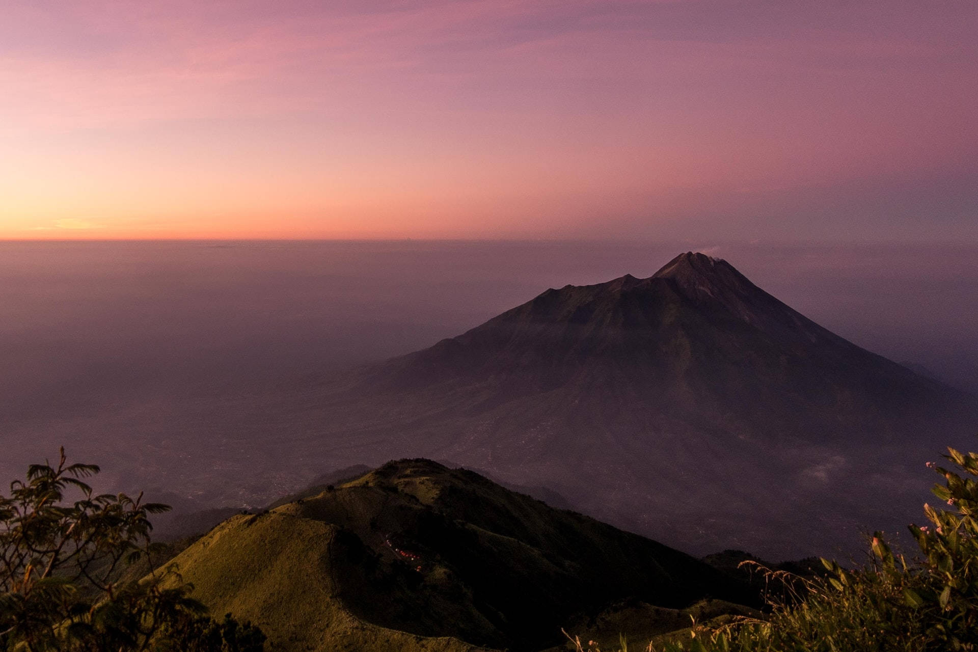 Purplish Mountain Macbook Background