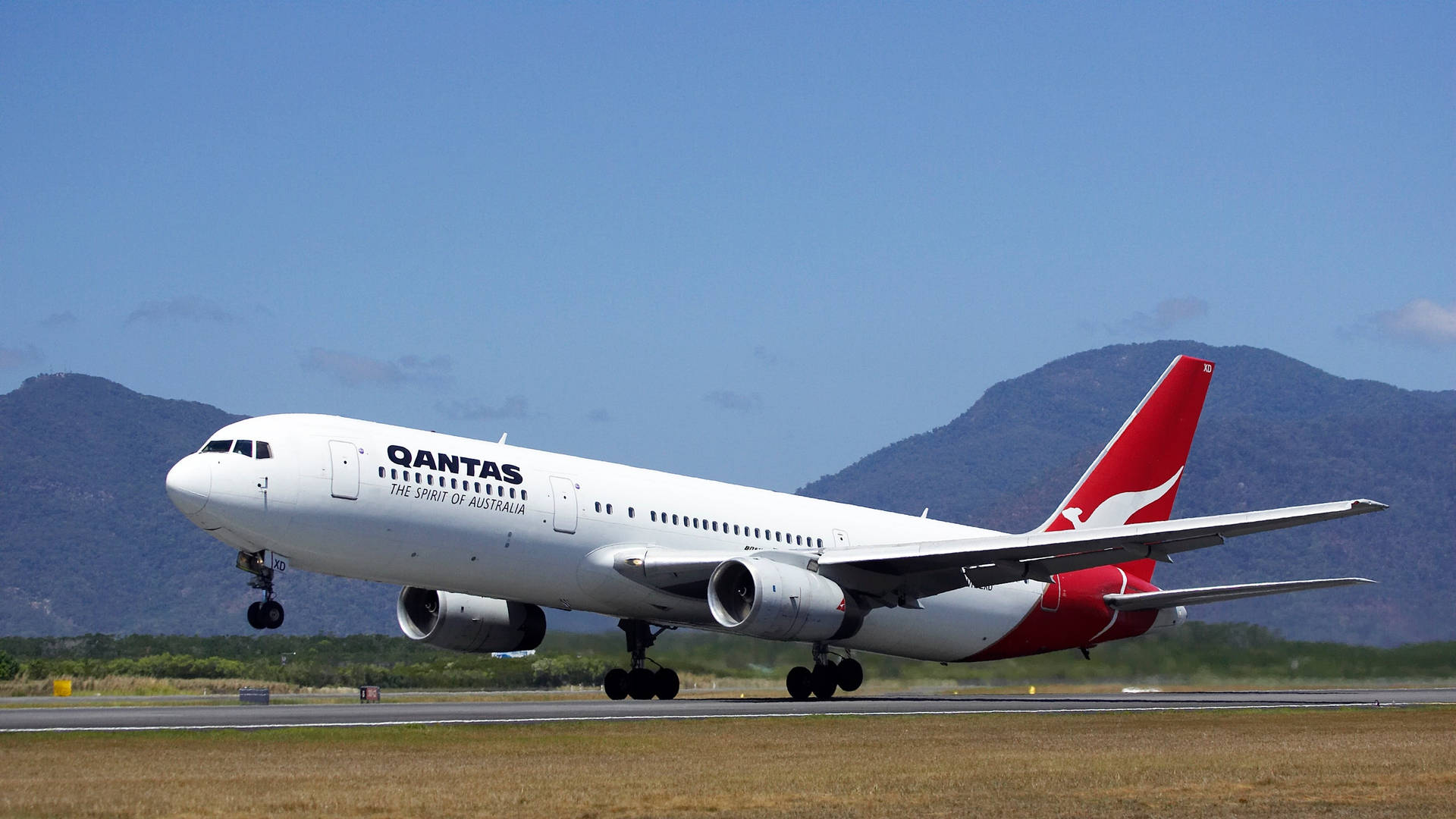 Qantas Passenger Plane Take Off Background