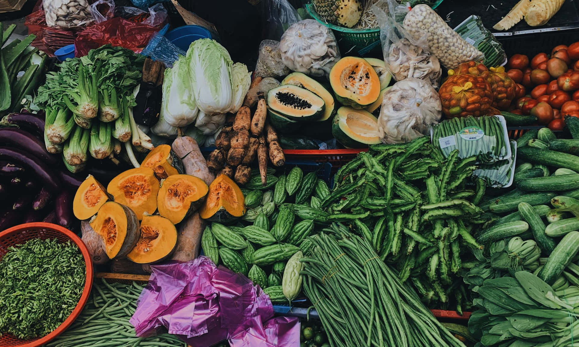 Quality Vegetable And Fruits Market Stall Background