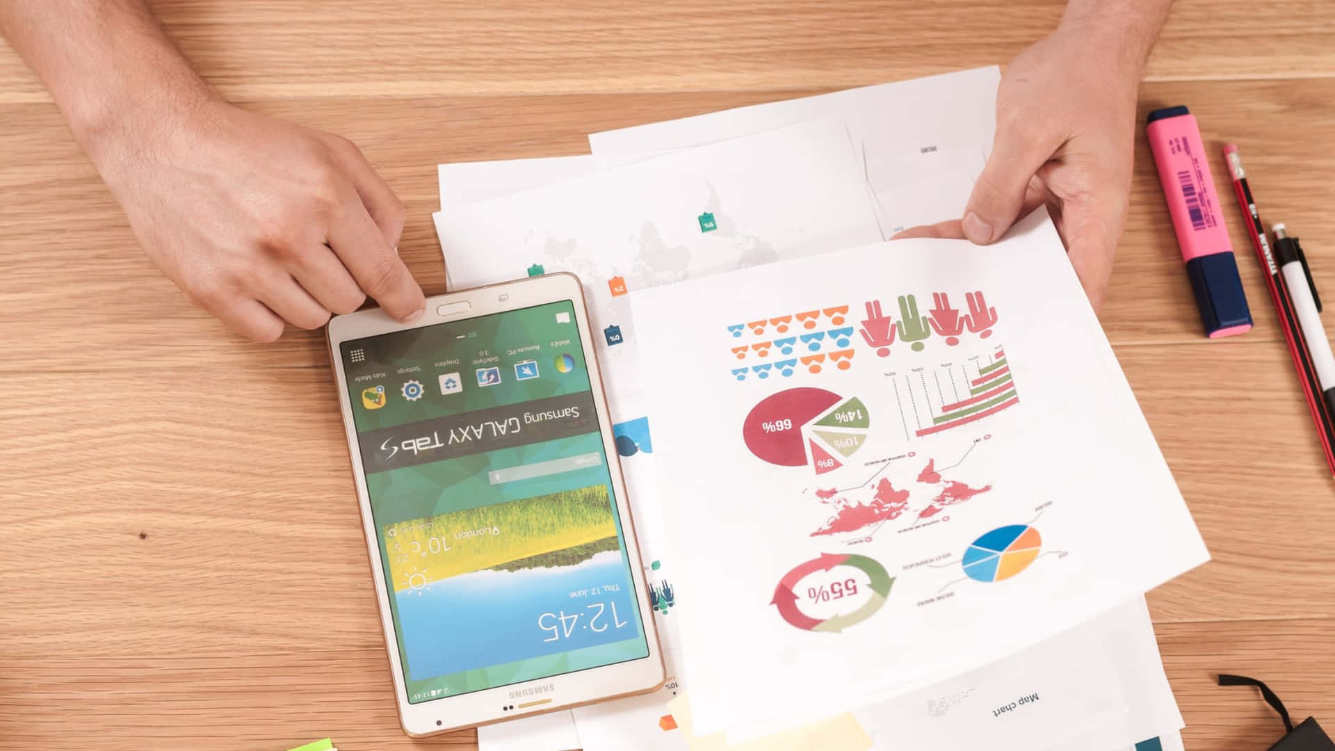 Quantitative Graph Bars, Lines, Pies, And Images Background