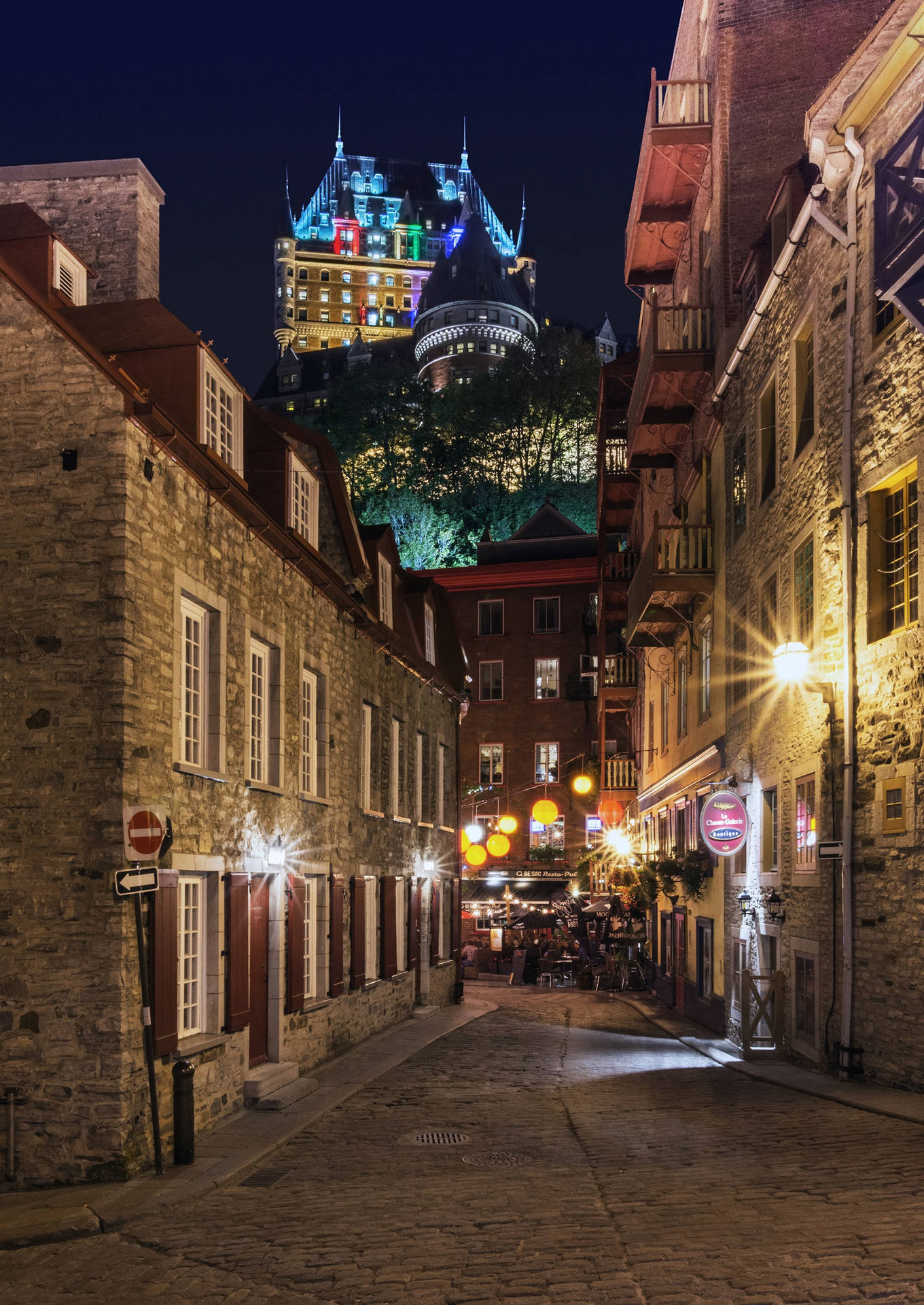 Quebec City Alley Background