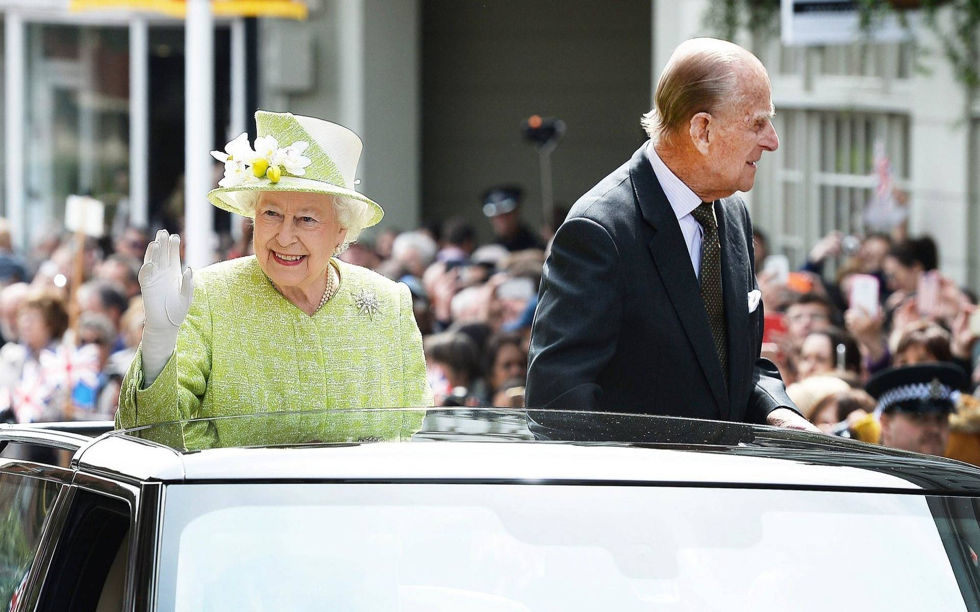 Queen Elizabeth And Prince Philip Background