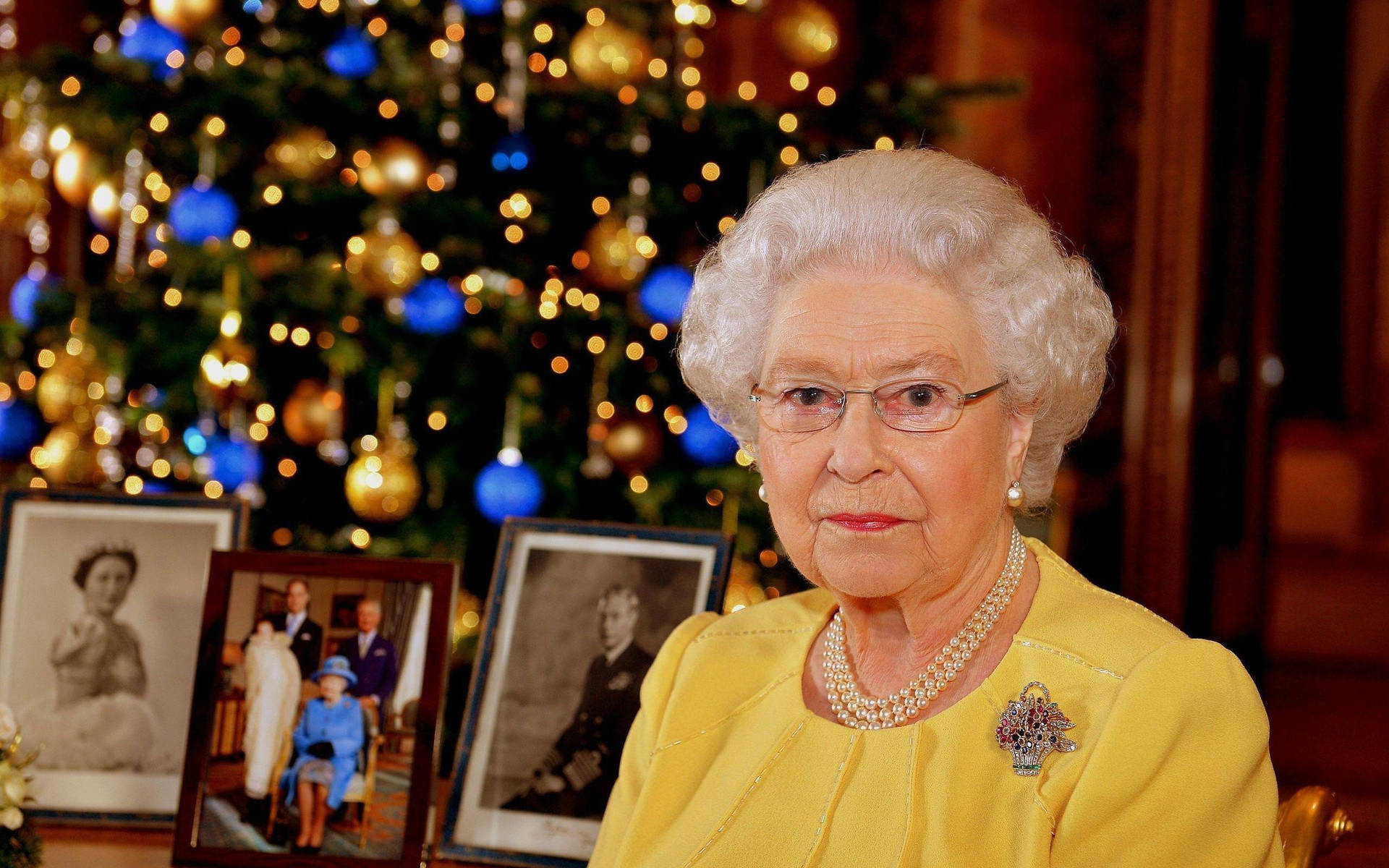 Queen Elizabeth Christmas Greeting Background