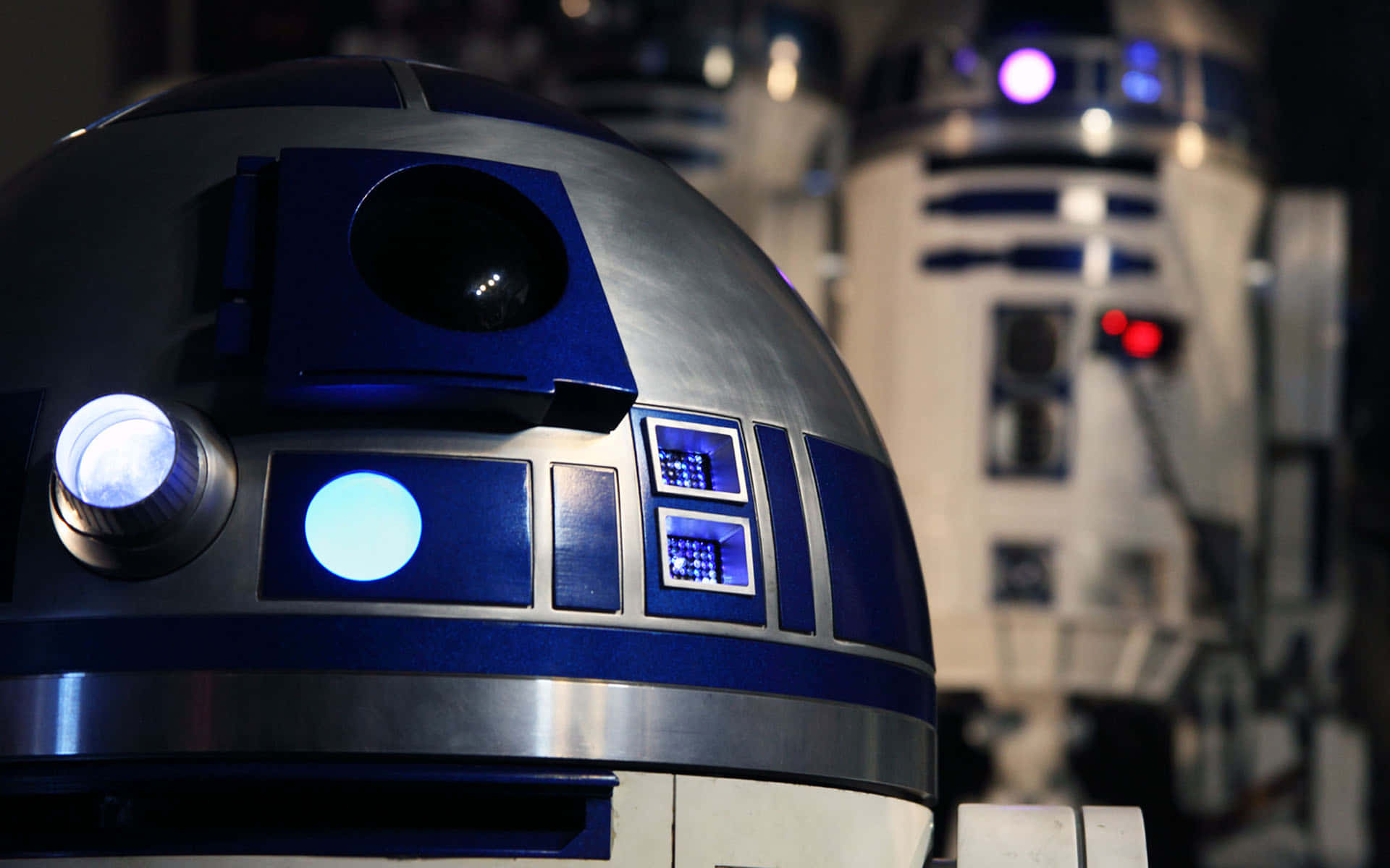 R2d2 In Action Background