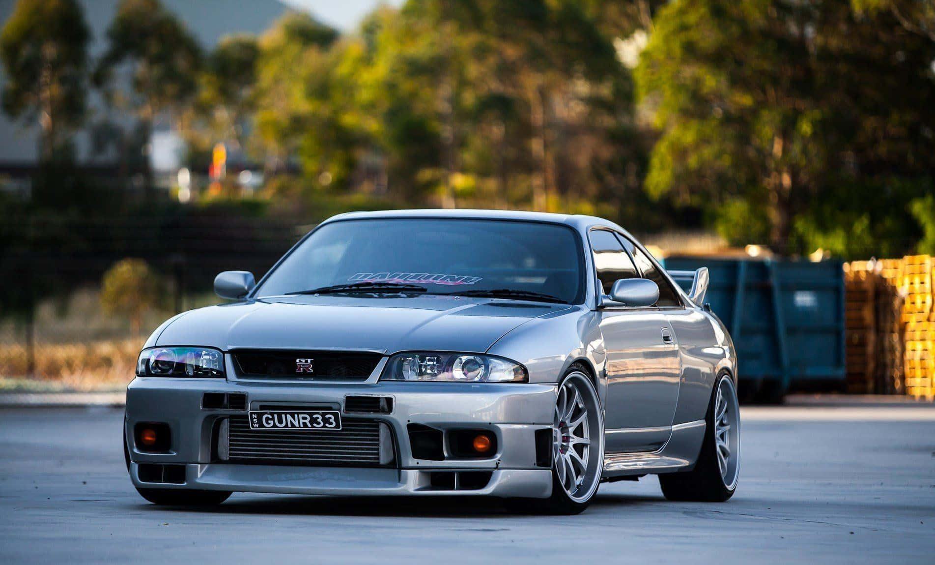 R33 Gtr Low Rise Silver Background