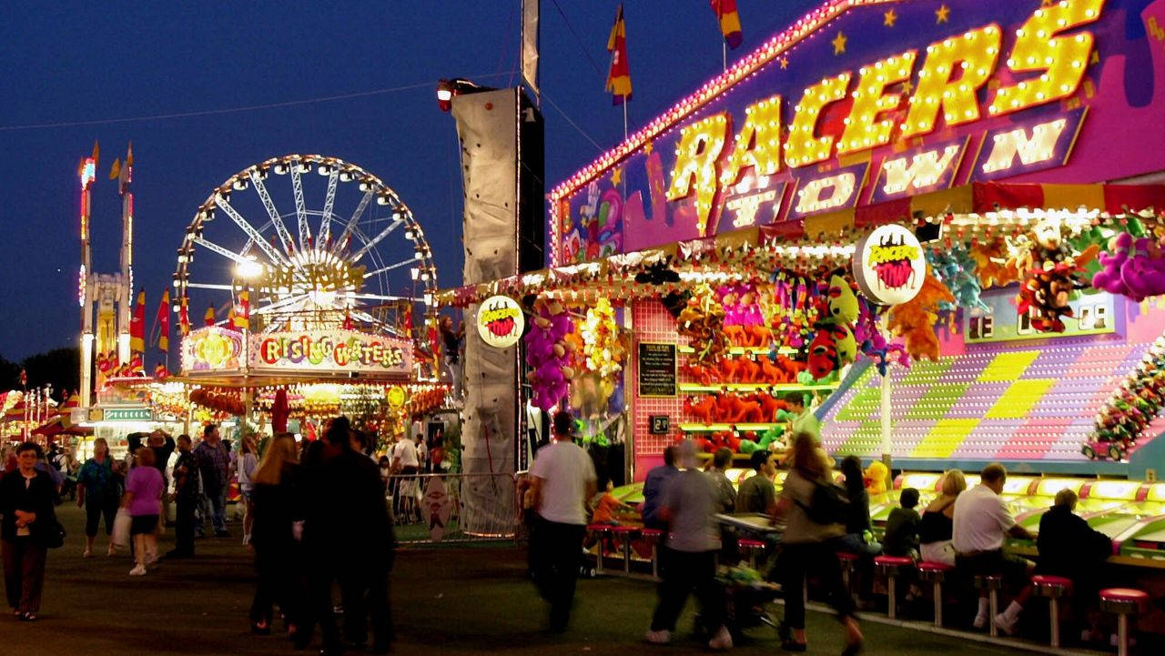 Racers Town At The Fair Background