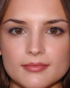 Rachael Leigh Cook Stunning Close Up Background