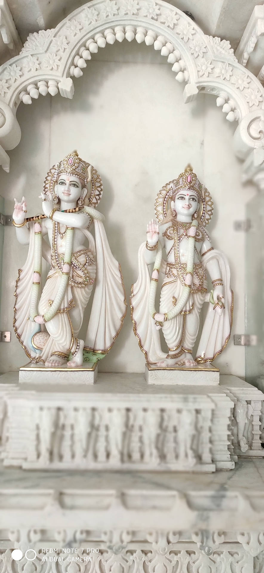 Radha Krishna 3d White Statues Background
