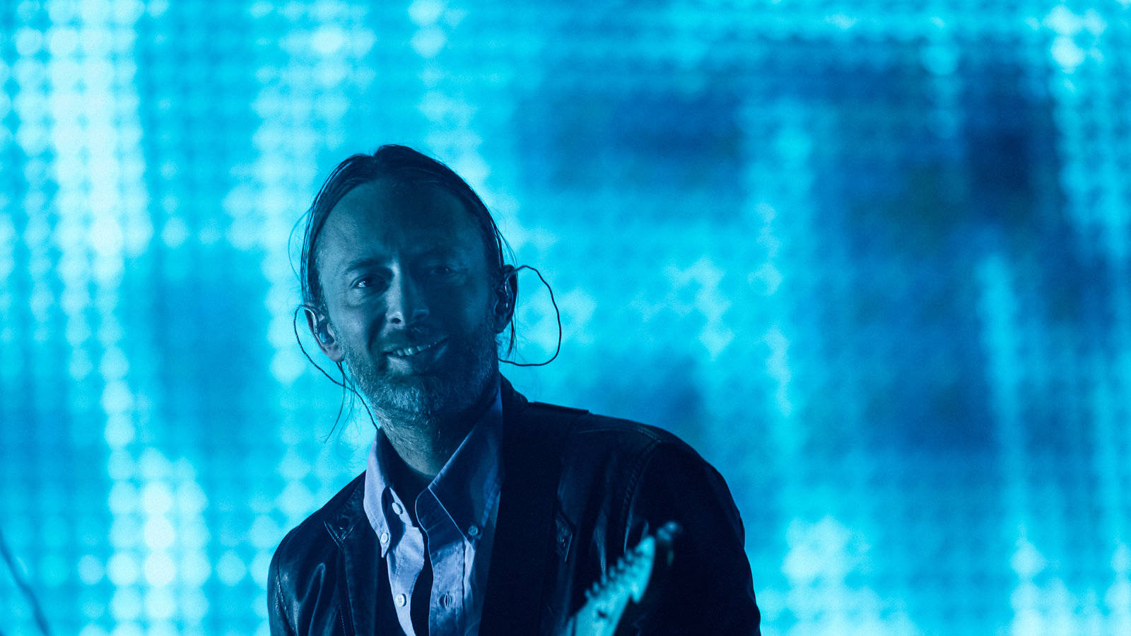 Radiohead Thom Yorke Blue Background Background