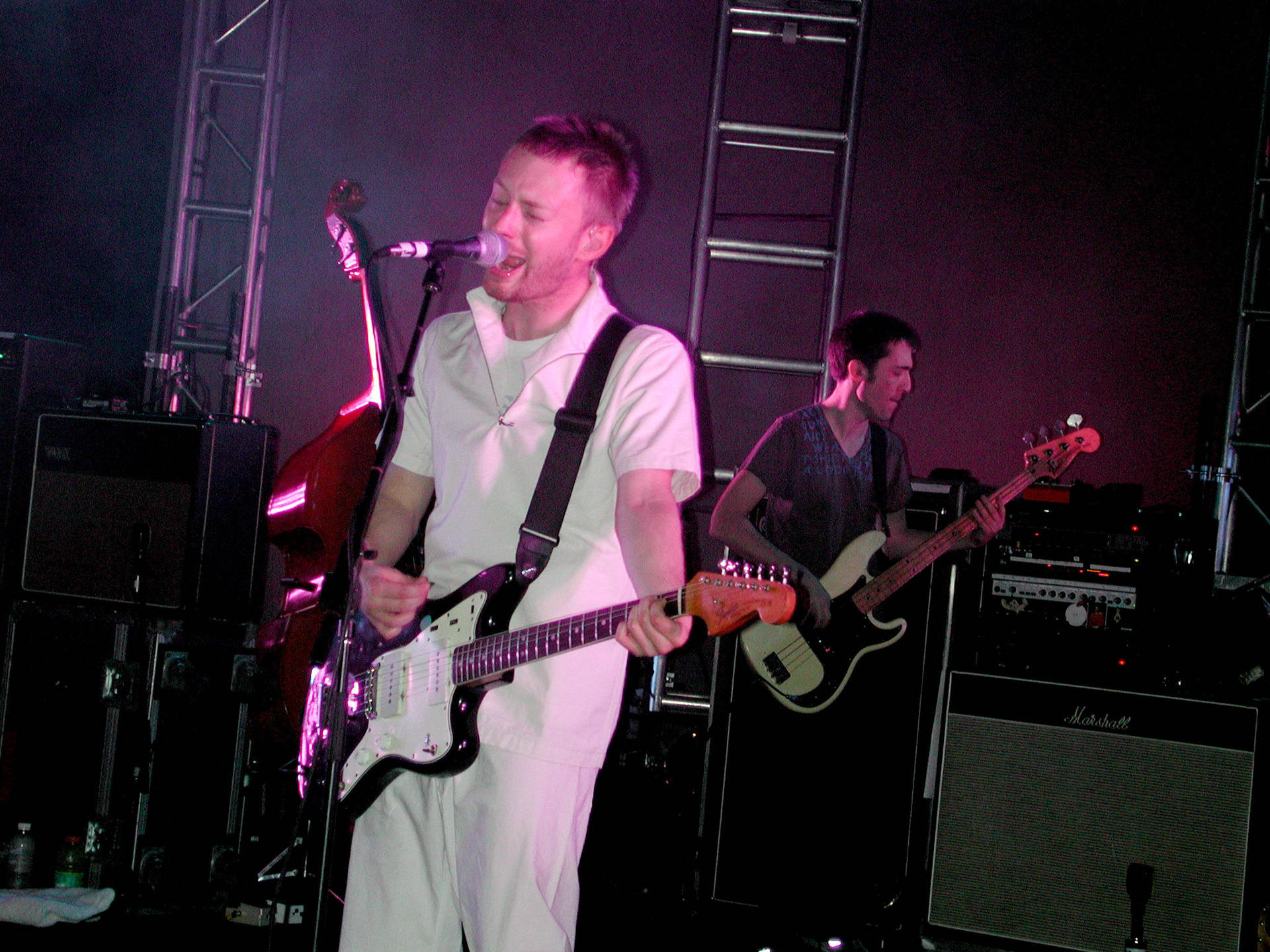 Radiohead Thom Yorke Singing Live