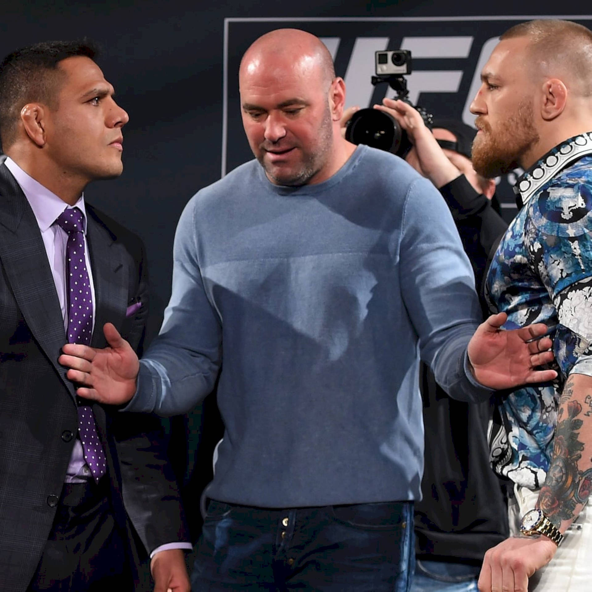 Rafael Dos Anjos And Conor Mcgregor Staredown Background