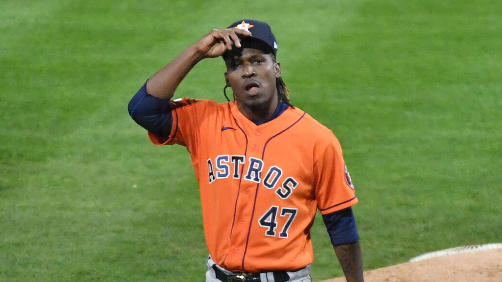 Rafael Montero Fixing Cap Background