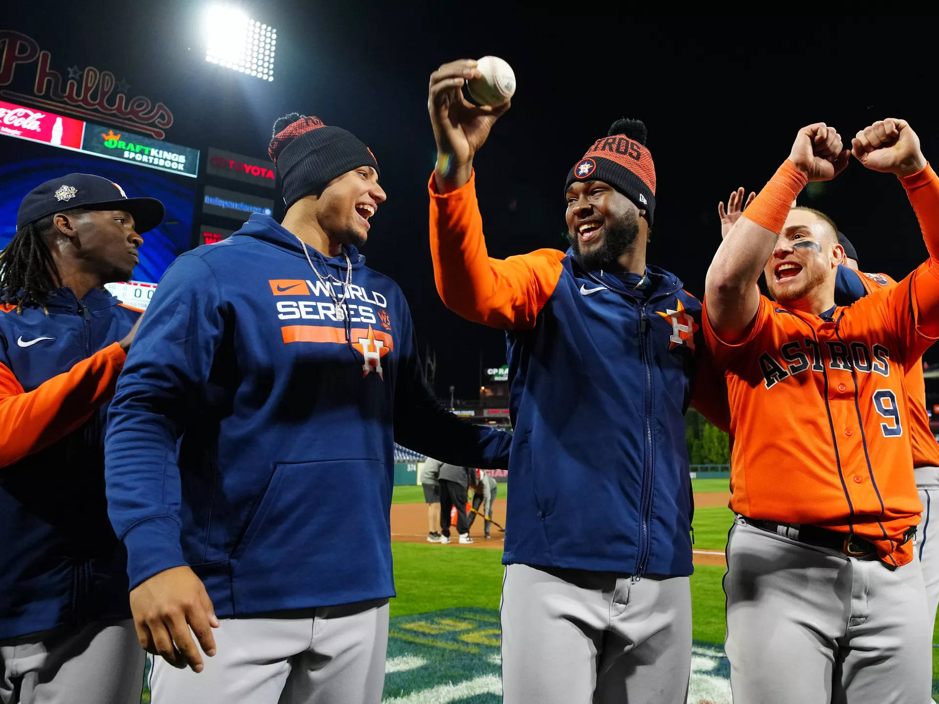 Rafael Montero With Teammates Background