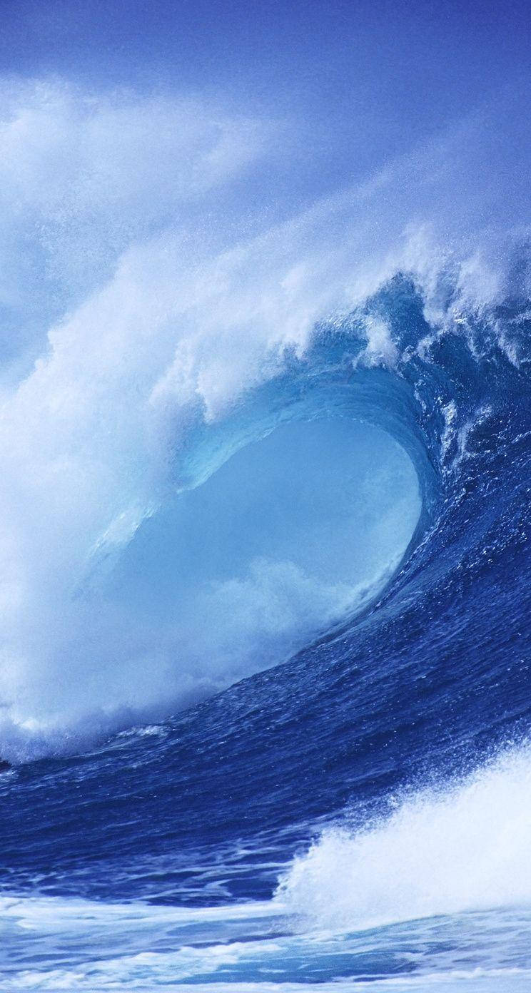 Raging Blue Waves Ios 7 Background