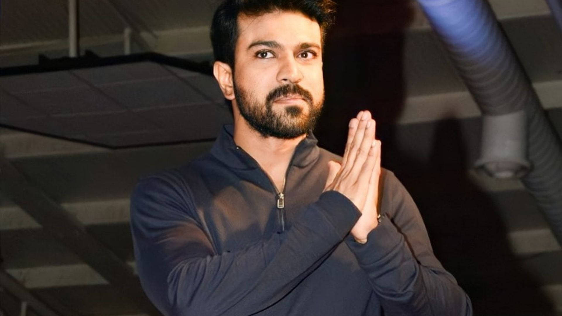 Ram Charan Hd Hands In Thanks Background
