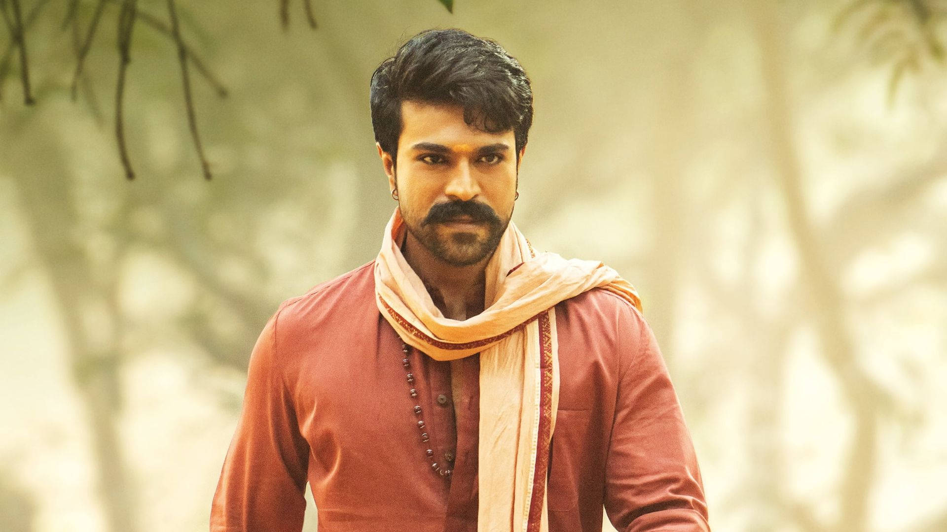 Ram Charan Hd In Traditional Indian Clothes Background