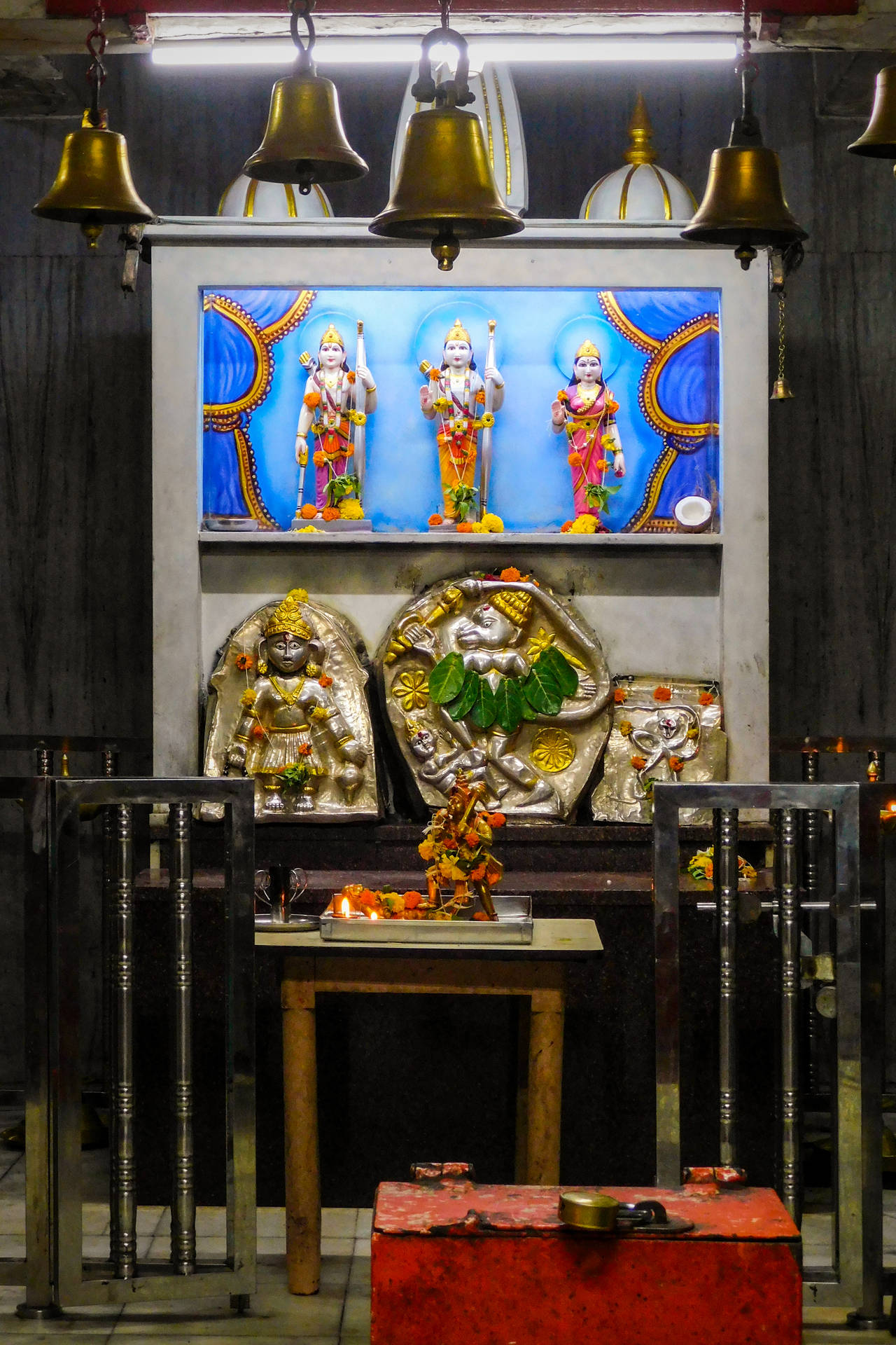 Ram Ji Altar With Red Praying Chair Background