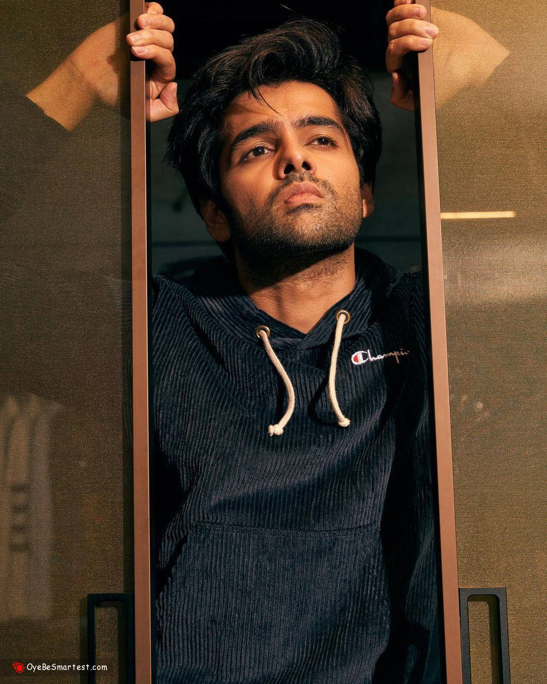 Ram Pothineni With Screen Door Background