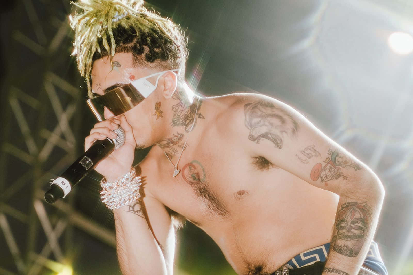 Rapper Lil Pump Performing Onstage Background